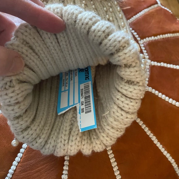 Winter Toque embellished with Pearls - Picture 2 of 3